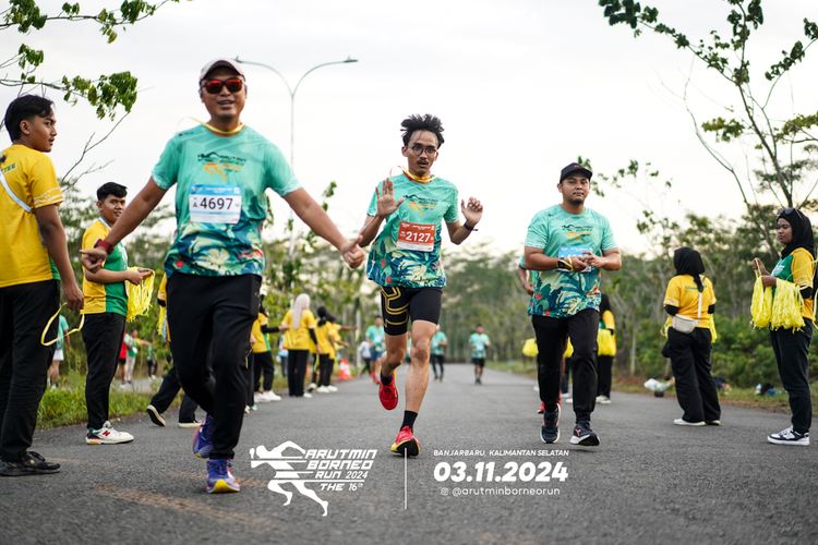 Race photo from Arutmin Borneo Run 2024