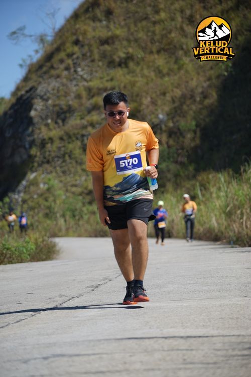 Race photo from Kelud Vertical Challenge 2024