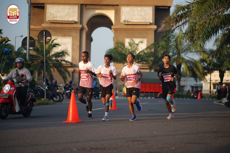 Race photo from Kediri Half Marathon 2024