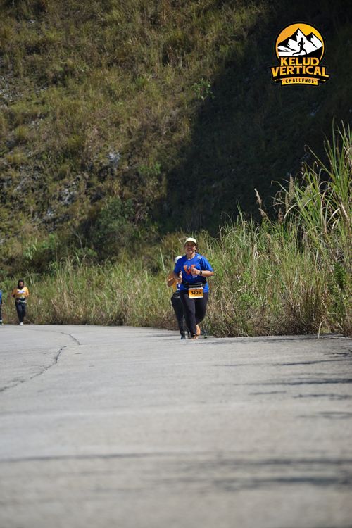 Race photo from Kelud Vertical Challenge 2024
