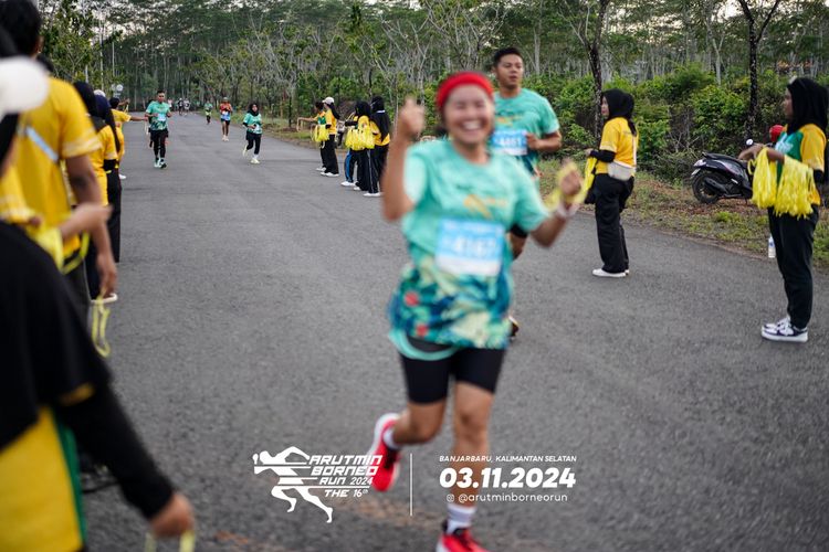 Race photo from Arutmin Borneo Run 2024