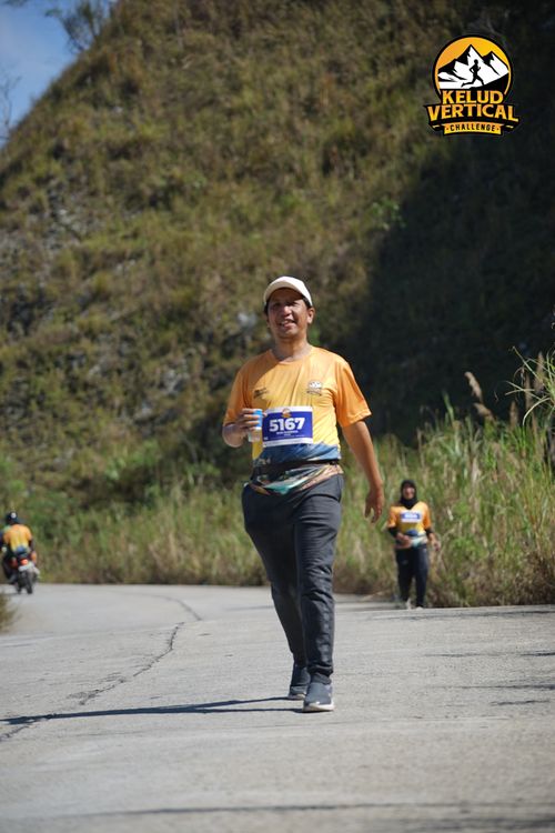 Race photo from Kelud Vertical Challenge 2024