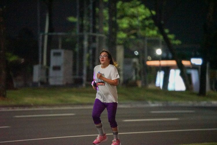 Race photo from PIK NITE RUN VIBES