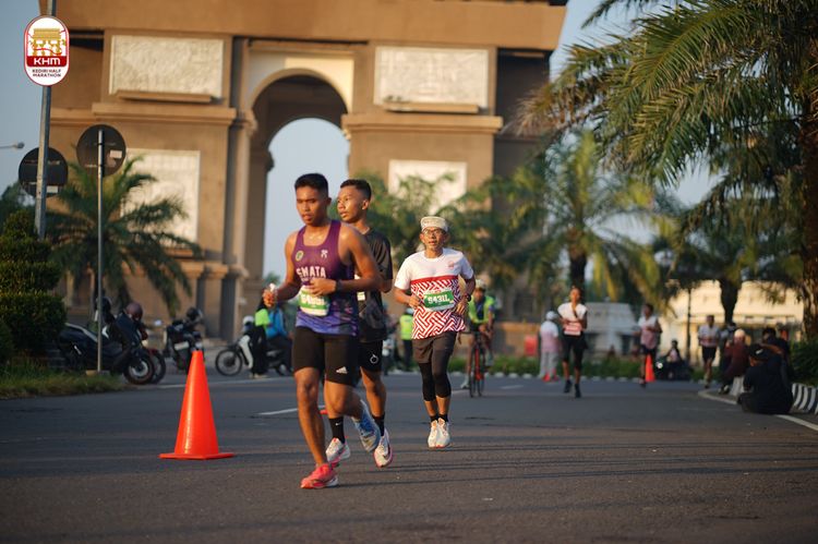 Race photo from Kediri Half Marathon 2024
