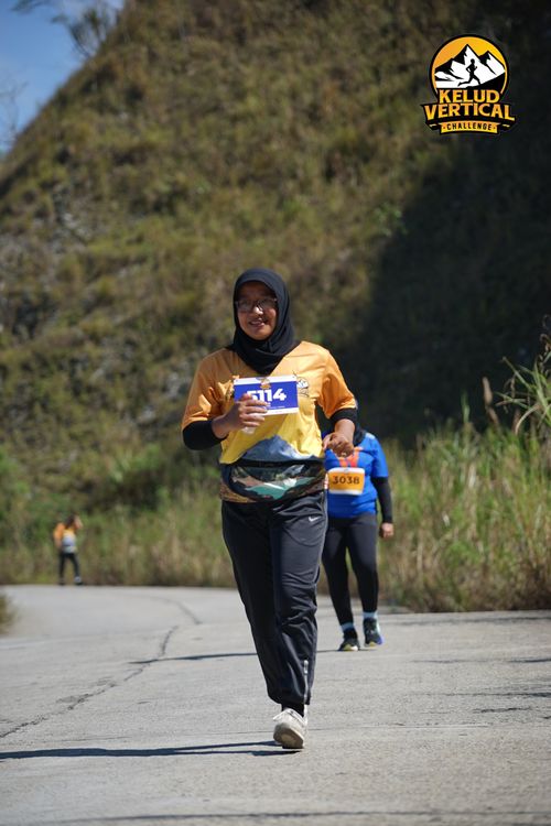 Race photo from Kelud Vertical Challenge 2024
