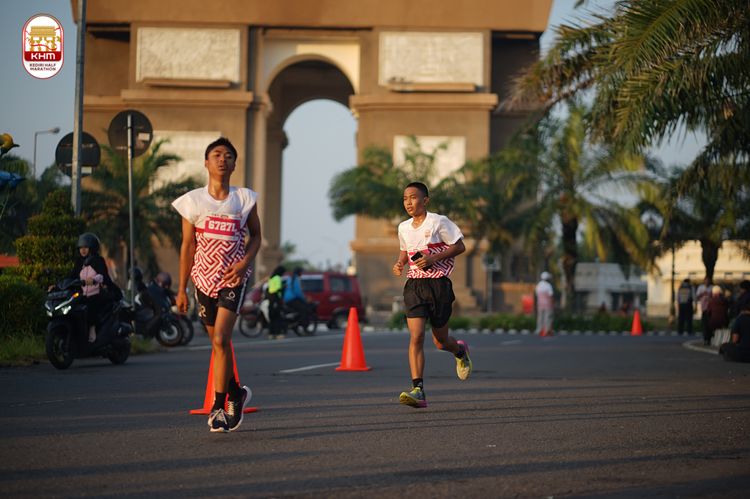 Race photo from Kediri Half Marathon 2024