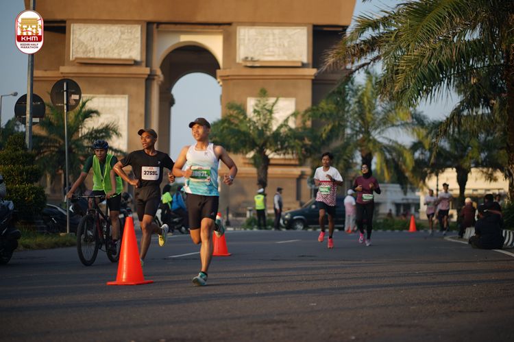 Race photo from Kediri Half Marathon 2024