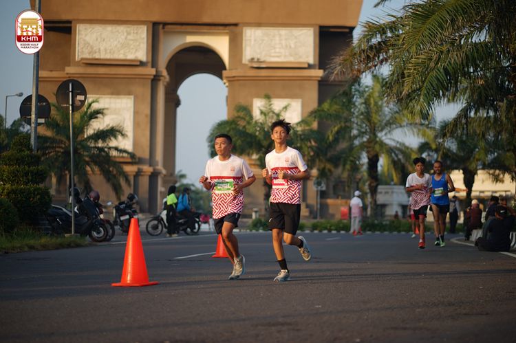 Race photo from Kediri Half Marathon 2024