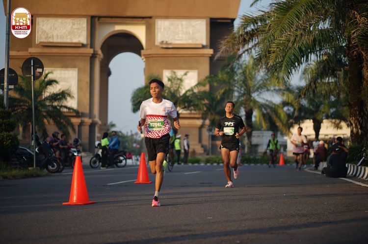 Race photo from Kediri Half Marathon 2024