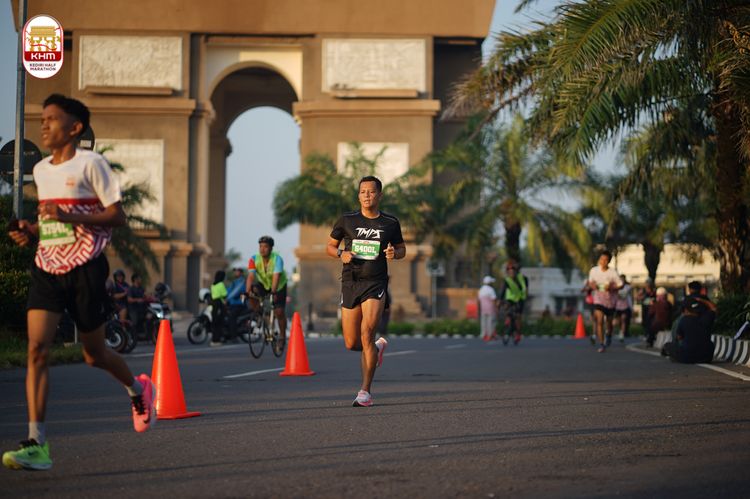 Race photo from Kediri Half Marathon 2024