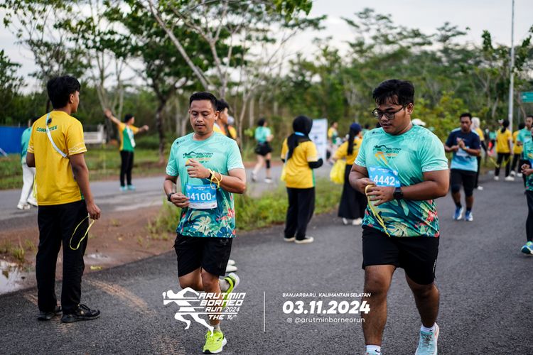 Race photo from Arutmin Borneo Run 2024