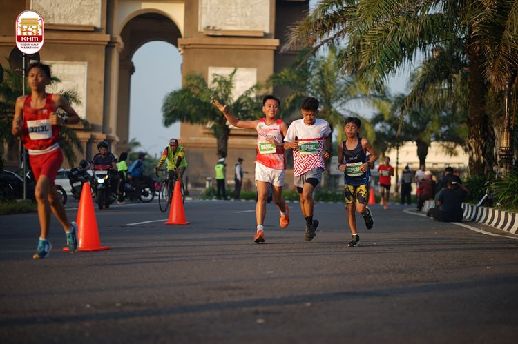 Race photo from Kediri Half Marathon 2024