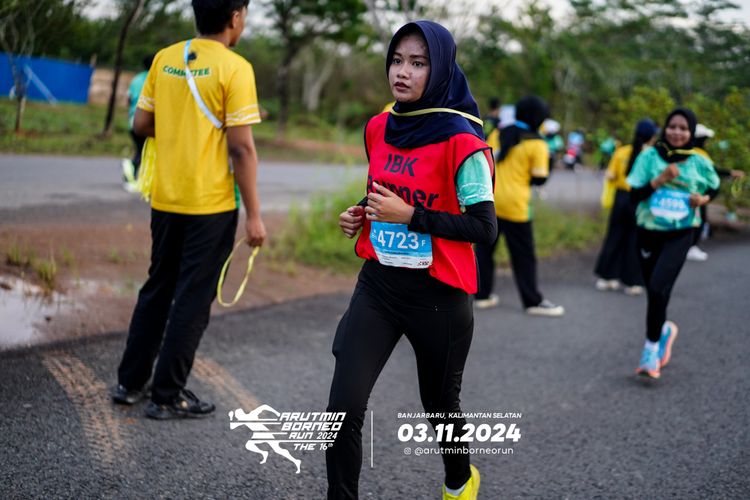 Race photo from Arutmin Borneo Run 2024