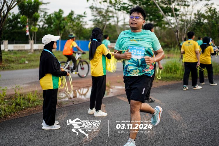 Race photo from Arutmin Borneo Run 2024