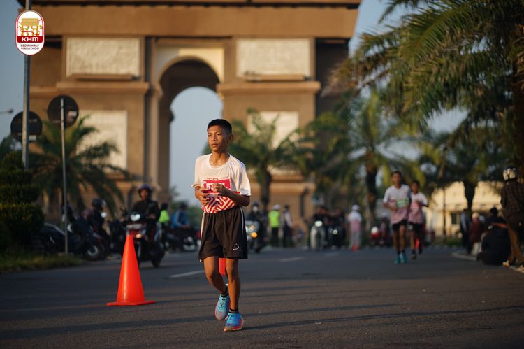 Race photo from Kediri Half Marathon 2024