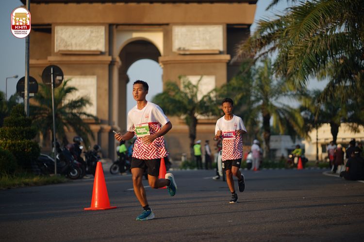 Race photo from Kediri Half Marathon 2024
