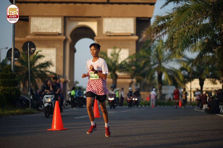 Race photo from Kediri Half Marathon 2024