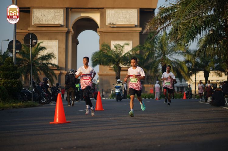 Race photo from Kediri Half Marathon 2024