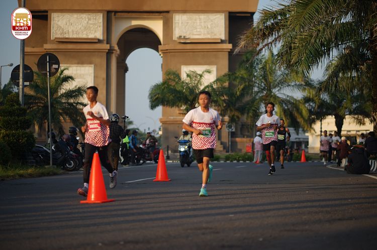 Race photo from Kediri Half Marathon 2024
