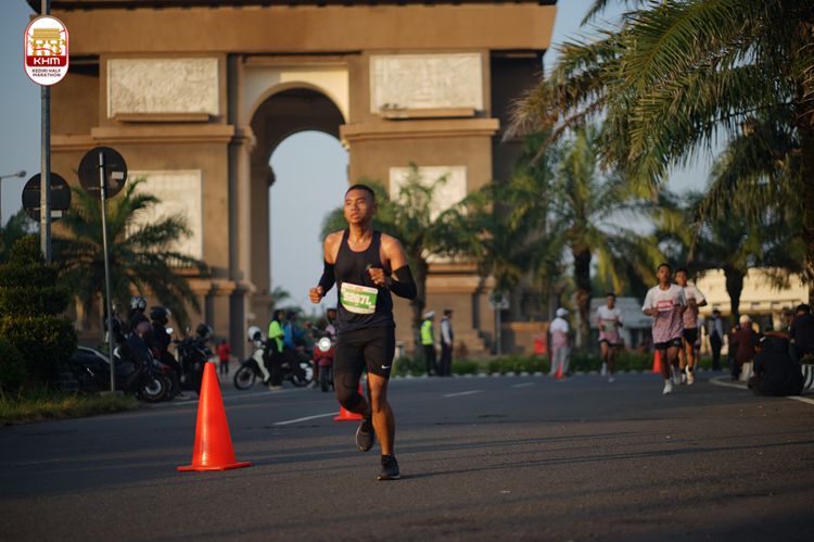 Race photo from Kediri Half Marathon 2024