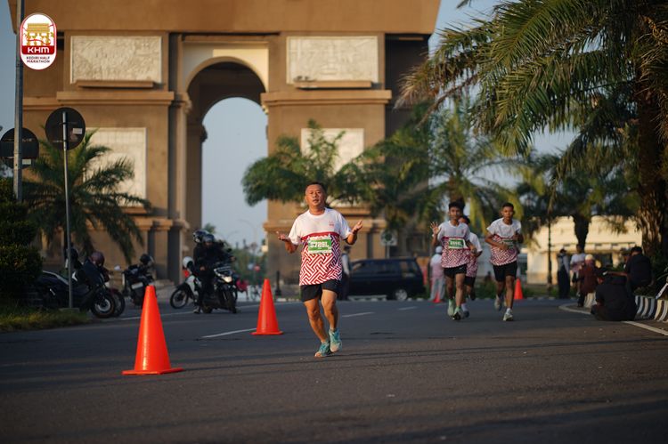 Race photo from Kediri Half Marathon 2024