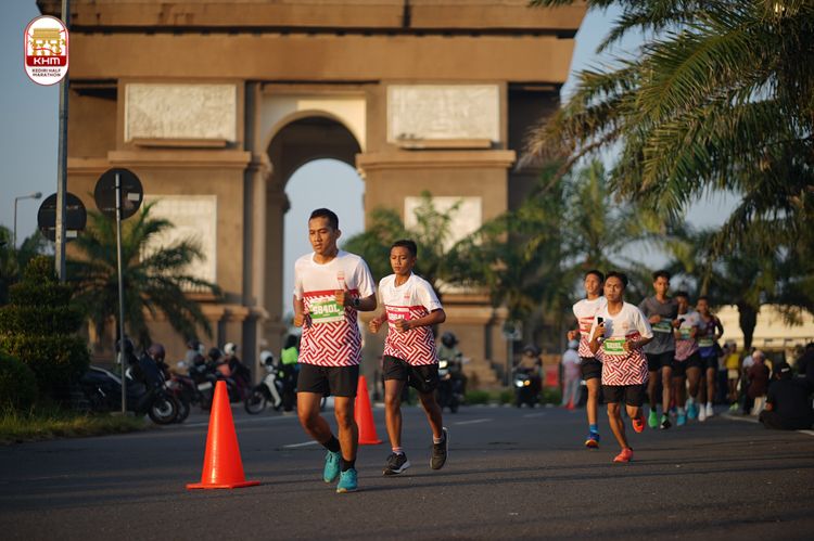 Race photo from Kediri Half Marathon 2024
