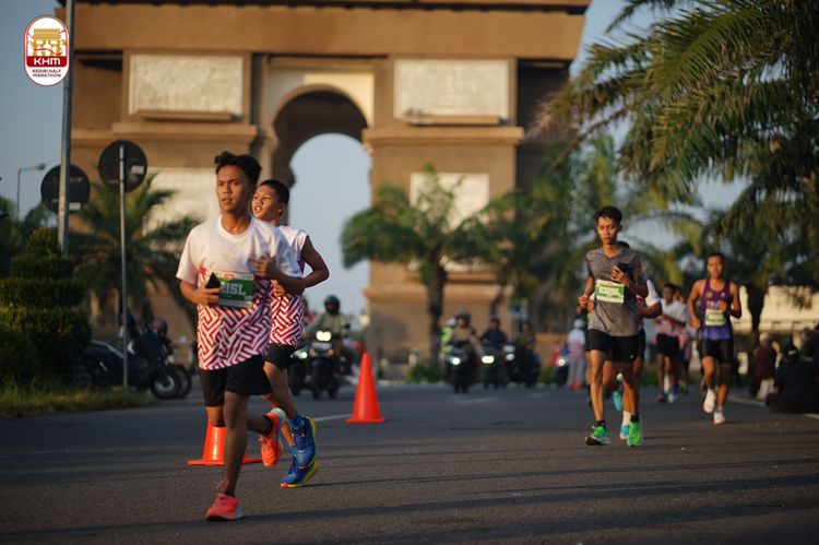 Race photo from Kediri Half Marathon 2024