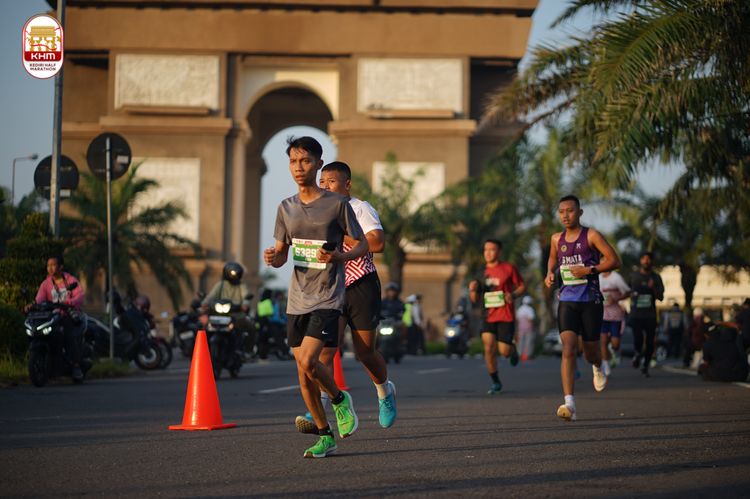 Race photo from Kediri Half Marathon 2024