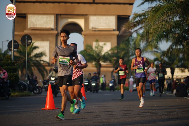 Race photo from Kediri Half Marathon 2024