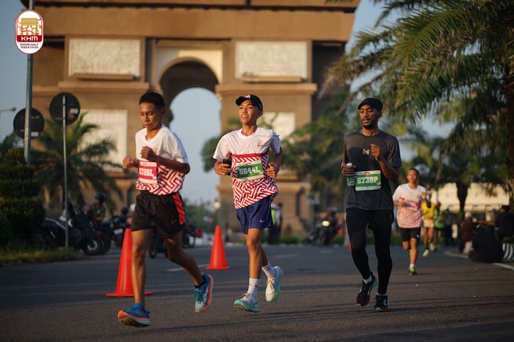 Race photo from Kediri Half Marathon 2024