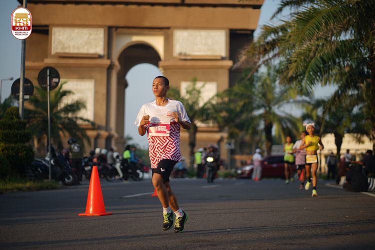 Race photo from Kediri Half Marathon 2024