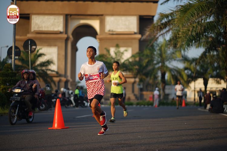 Race photo from Kediri Half Marathon 2024