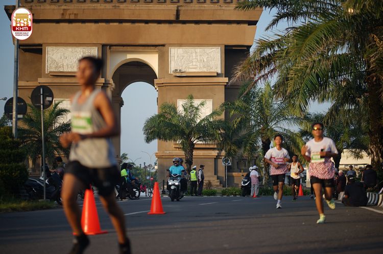 Race photo from Kediri Half Marathon 2024