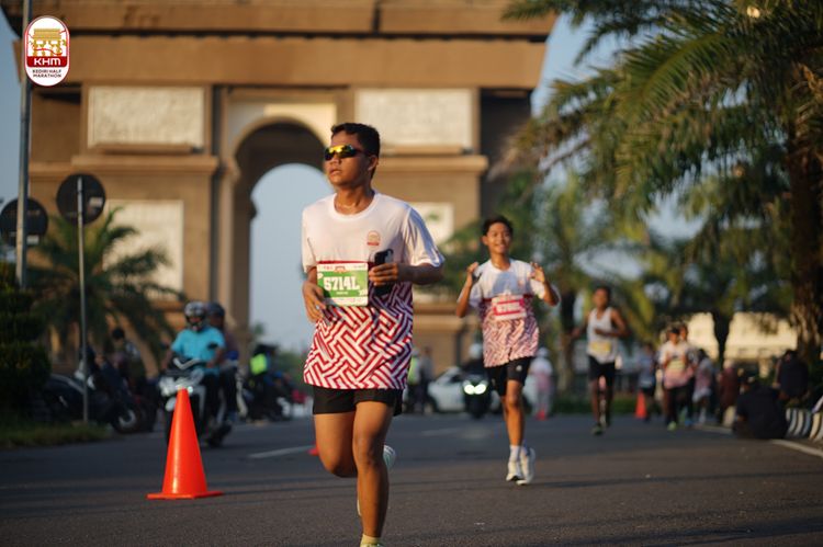 Race photo from Kediri Half Marathon 2024