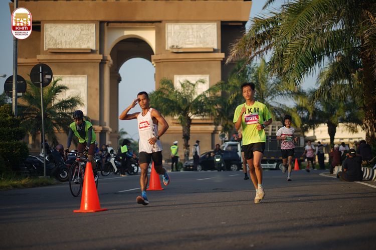 Race photo from Kediri Half Marathon 2024