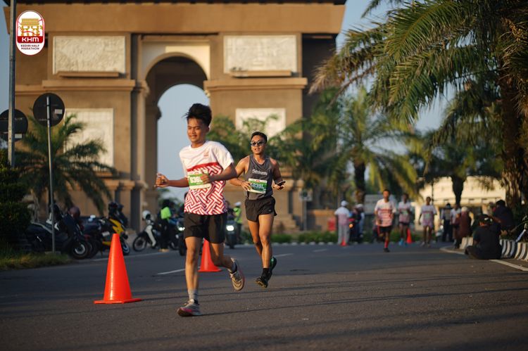 Race photo from Kediri Half Marathon 2024