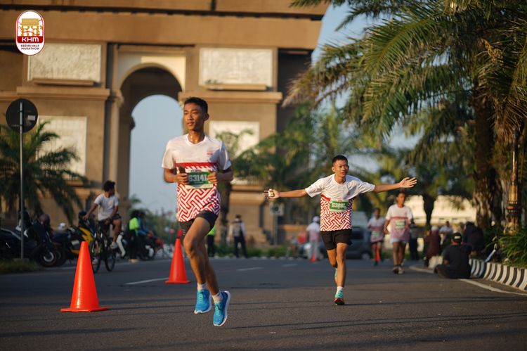 Race photo from Kediri Half Marathon 2024