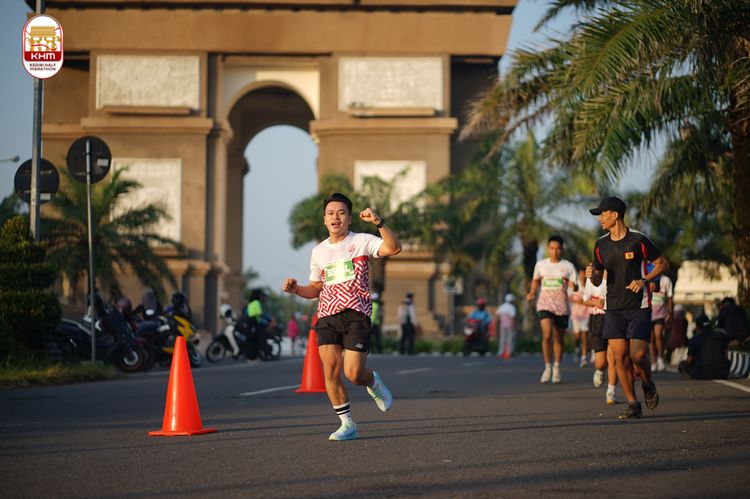 Race photo from Kediri Half Marathon 2024