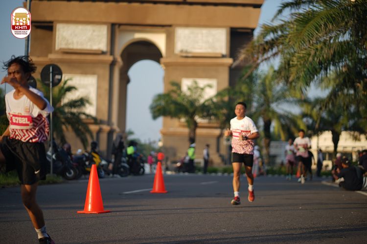 Race photo from Kediri Half Marathon 2024