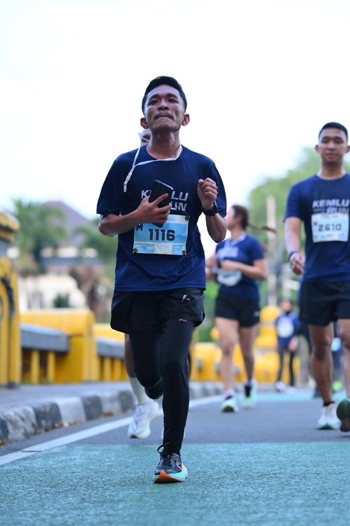 Race photo from KEMLU RUN 2025