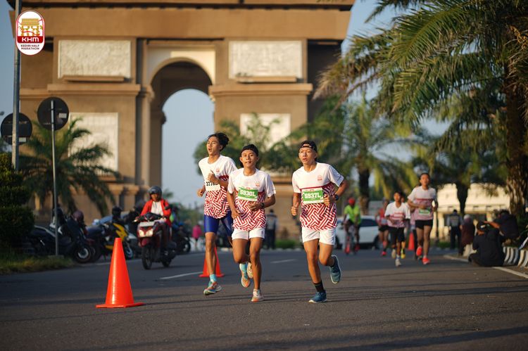 Race photo from Kediri Half Marathon 2024