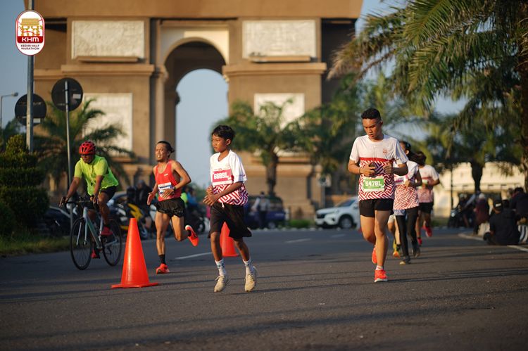 Race photo from Kediri Half Marathon 2024