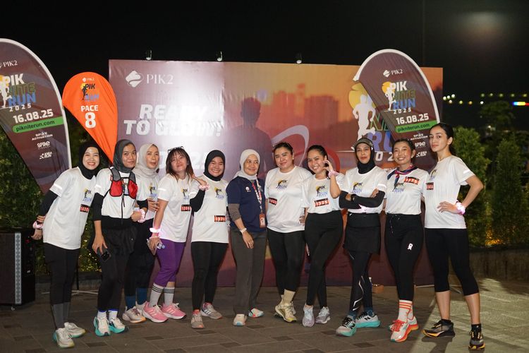 Race photo from PIK NITE RUN VIBES