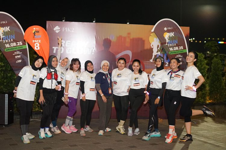 Race photo from PIK NITE RUN VIBES