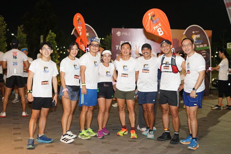 Race photo from PIK NITE RUN VIBES