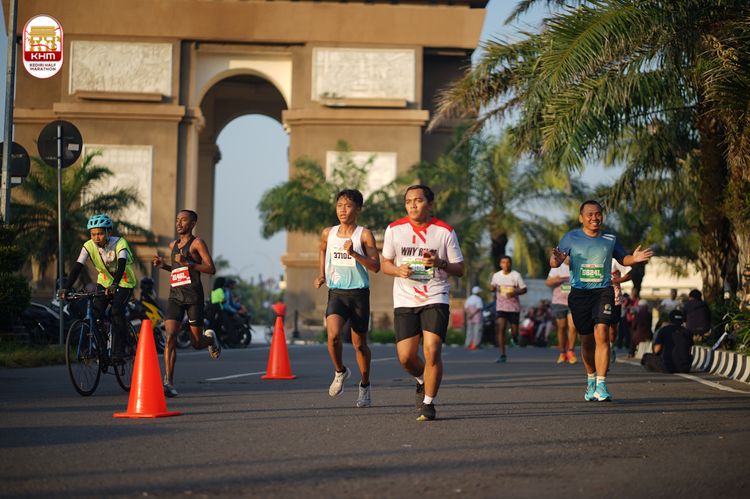 Race photo from Kediri Half Marathon 2024
