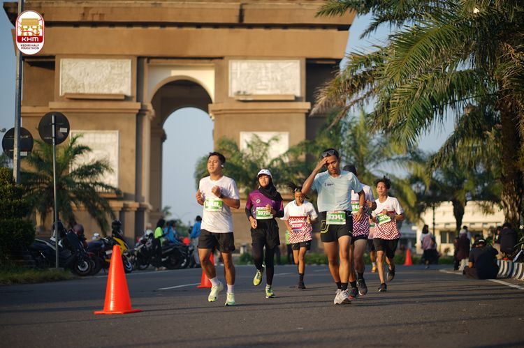 Race photo from Kediri Half Marathon 2024