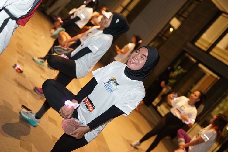 Race photo from PIK NITE RUN VIBES