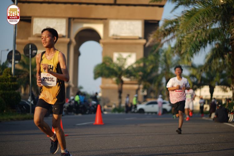 Race photo from Kediri Half Marathon 2024