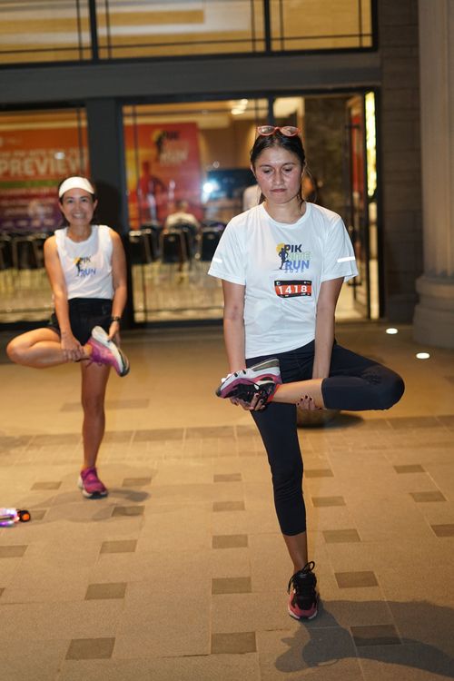 Race photo from PIK NITE RUN VIBES